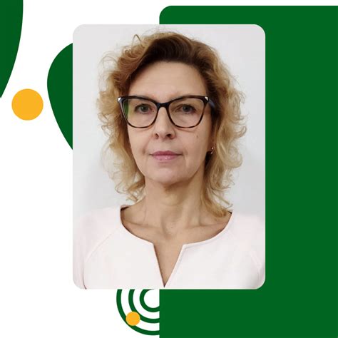 Portrét PhDr. Milana Kručaya, PhD. pri výučbe