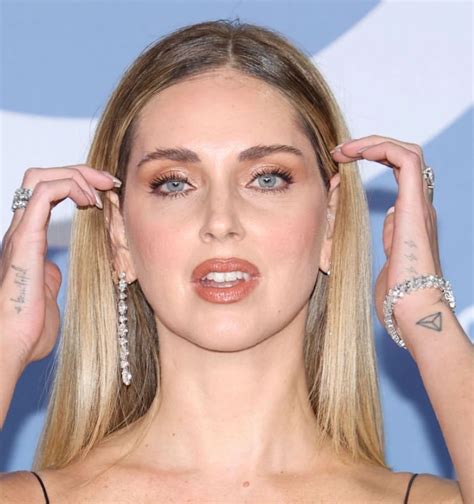 Portrét známej osobnosti Chiary Ferragni