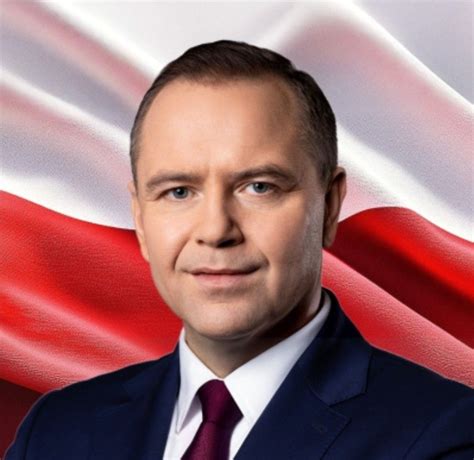 fotka osoby v kostýme Miniona z domácich materiálov