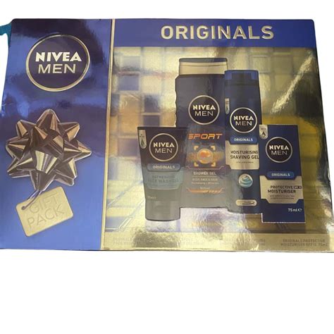 Tematická fotografia vianočného darčekového balíčka Nivea Men