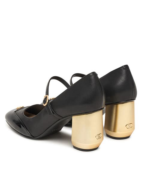 Ukážka rôznych modelov dámskej obuvi Liu Jo - sandále, tenisky, lodičky