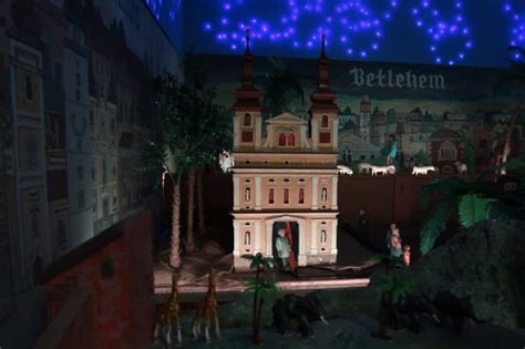 Detail pohyblivej figúrky v Slovenskom betleheme