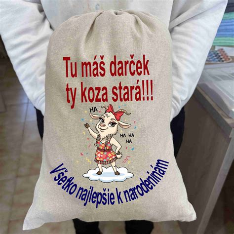 Koláž: Vtipné cestovateľské darčeky pre ženy