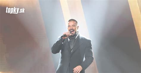 Portrét Rickyho Martina, latino speváka