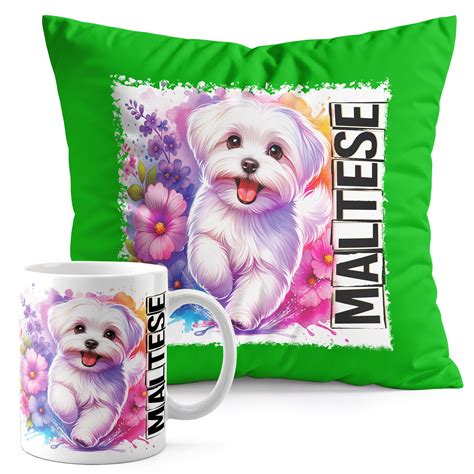 Koláž personalizovaných darčekov: hrnček, vankúš, fotoalbum