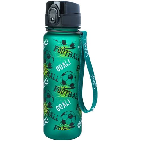 ilustrácia športového darčeka, napr. hrnček s futbalovou tematikou alebo fľaša na vodu