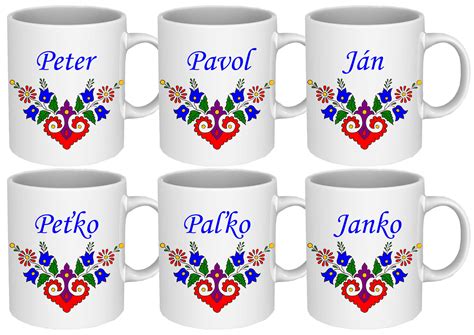 koláž vtipných darčekov alebo vtipný hrnček s originálnym nápisom