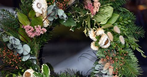 Veniec na vchodových dverách