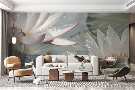 detailný záber na 3D kvety a saténové materiály spoločenských šiat