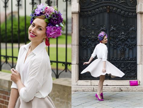 Fotografia modelky so slávnostným účesom zdobeným kvetinovou čelenkou