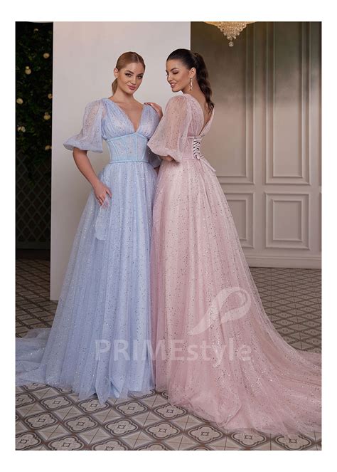 Paleta farieb pre šaty svadobnej mamy: pastelové a neutrálne tóny