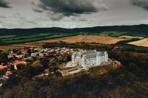 Exteriér Zámockého hotela Galicia Nueva v Halíči