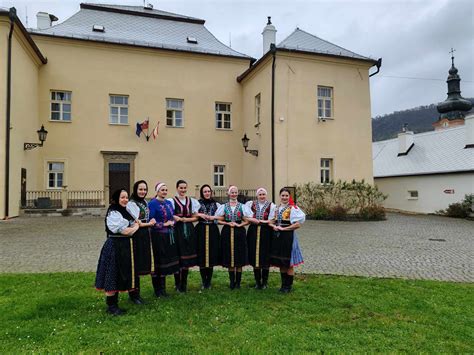 Historická sýpka Fintice s kaštieľovými prvkami a dreveným stropom