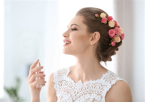 Infografika alebo foto nevesty so svadobným vrkočom