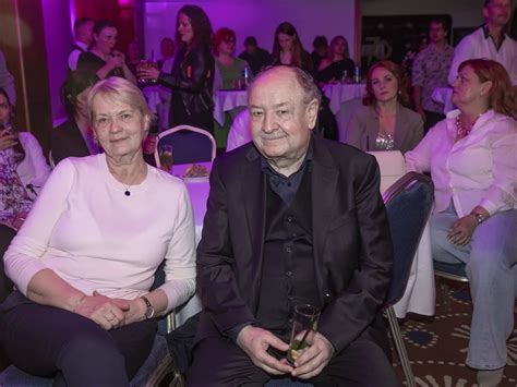 Platinová platňa s logami Márie Čírovej a Roba Opatovského