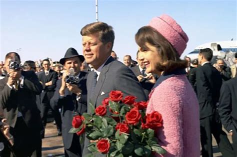 Fotografia J. F. Kennedyho počas prejavu v Západnom Berlíne