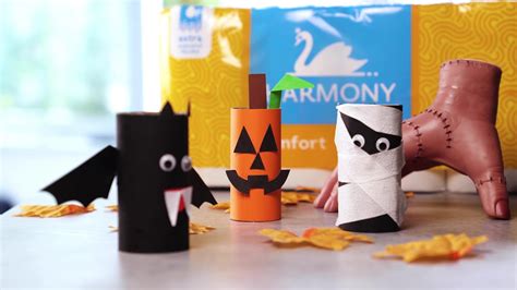 Ukážka rôznych techník výroby papierových halloweenskych dekorácií, napr. 3D tekvice, strašidielka z roliek.