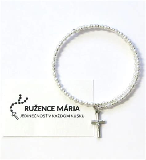 Deti vyrábajúce ružence