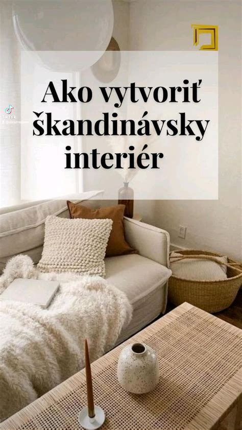 Škandinávsky vianočný interiér s jednoduchými prírodnými dekoráciami
