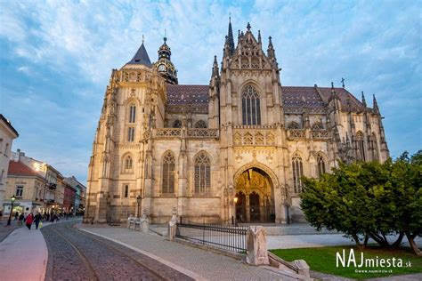 Exteriér Dómu svätej Alžbety v Košiciach, gotická architektúra