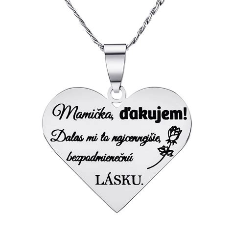 Srdce z detských ručných prác s nápisom 
