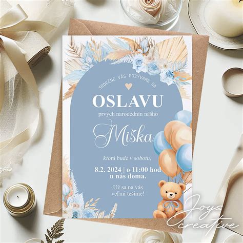 Tematická fotografia oslavy menín s balónmi a kvetmi
