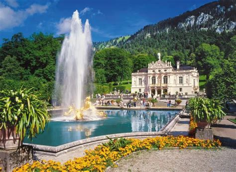 Zámok Linderhof v zasneženej krajine