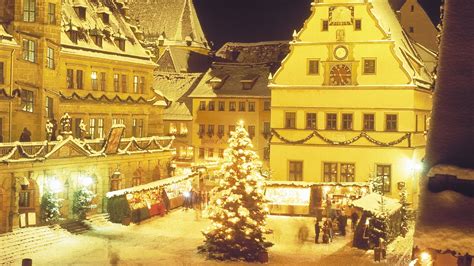 Stredoveké námestie Rothenburg ob der Tauber s vianočnými trhmi