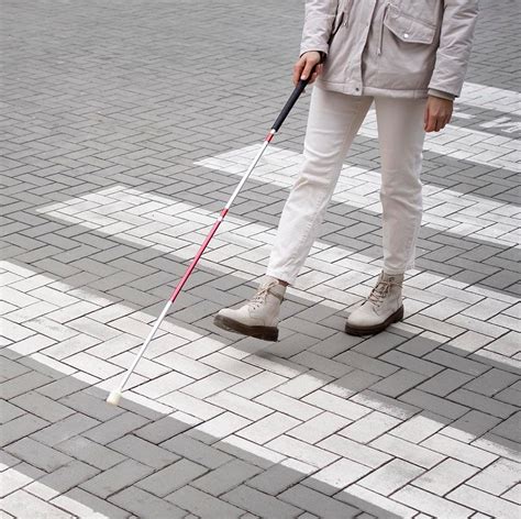 Grafika: Štatistiky pomoci pre zrakovo postihnutých.