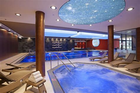 Ilustračné foto - hotelový bazén alebo wellness centrum v Piešťanoch