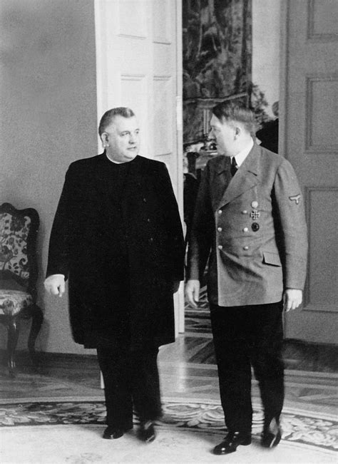 Tematické foto: Jozef Tiso a Adolf Hitler počas stretnutia v Berlíne v marci 1939