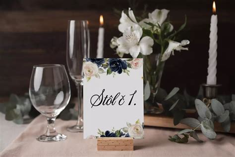 Ukážka zladených svadobných tlačovín (menovky, menu, čísla stolov)