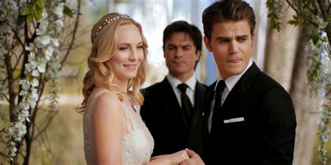 Fotografia zo svadobného obradu Stefana a Caroline v seriáli The Vampire Diaries