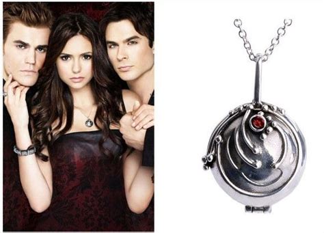 Scéna z dramatického momentu finále seriálu The Vampire Diaries
