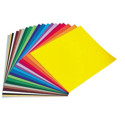 kreatívne materiály pre deti: farebný papier, nožnice, lepidlo, stuhy, korálky