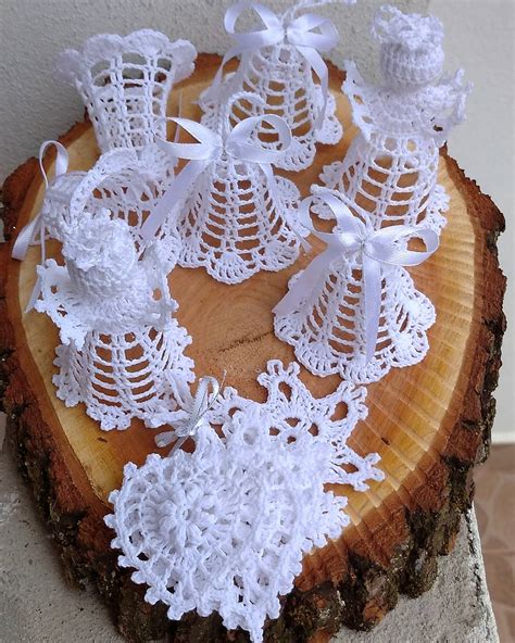 Ručne háčkované vianočné ozdoby a darčeky