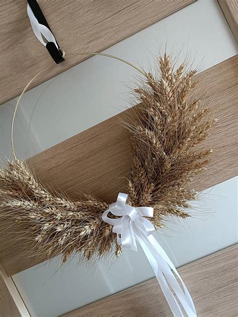 Fotografia pohrebného venca so smútočnou stuhou