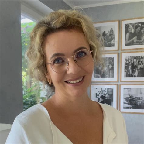 Fotografia MUDr. Anny Macurovej v pracovnom prostredí kliniky alebo počas odbornej prednášky