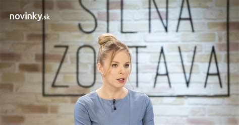 Portrét moderátora Mateja Sajfu Cifru v nahrávacom štúdiu