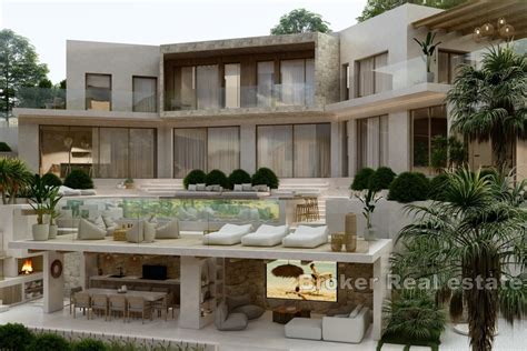 ilustračné foto krstín s luxusnou ružovo-bielou výzdobou