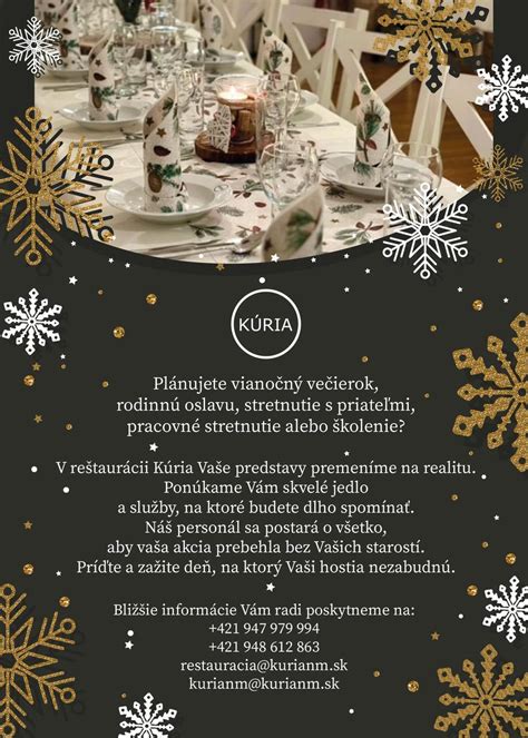 Interiér reštaurácie pripravenej na vianočný večierok