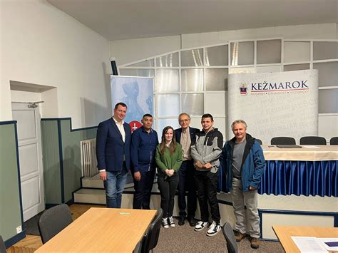 portréty prvých vedúcich predstaviteľov Matice slovenskej - predsedu Štefana Moyzesa a podpredsedov Karola Kuzmányho a Jána Francisciho