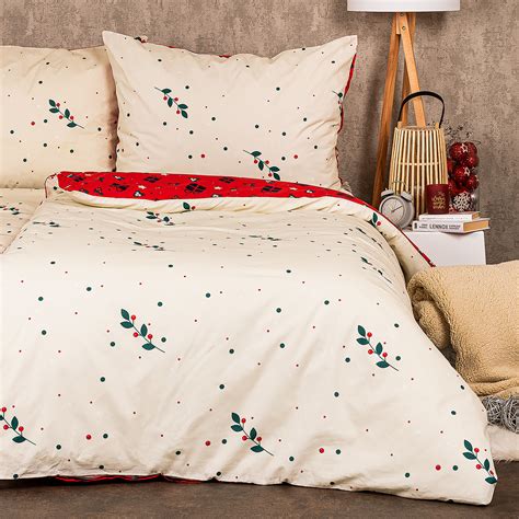 Vianočné posteľné obliečky s rôznymi motívmi (soby, vločky, hviezdy, stromy) v rozmanitých farbách