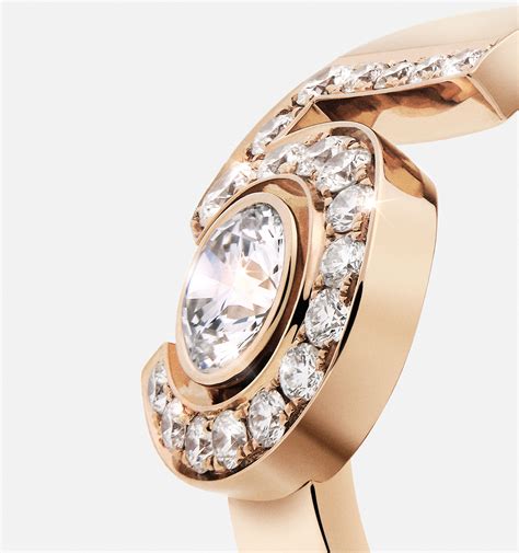 Produktové foto: Diamantové šperky (prsteň, náhrdelník, náušnice)