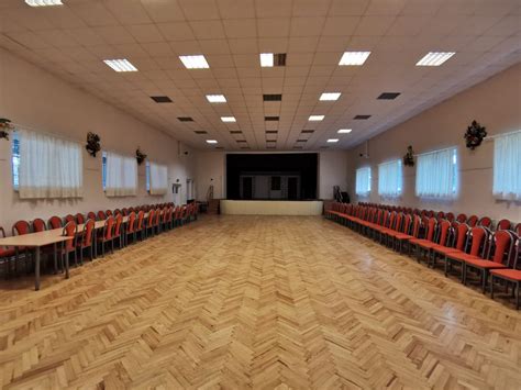 Kultúrny dom Topoľčianky interiér - sála pre podujatia