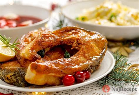 Fotografia alternatívnych vianočných rýb na tanieri