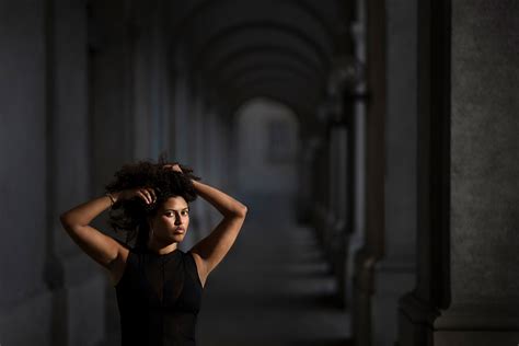 Portrétna fotografia: Žena s menom Alexandra