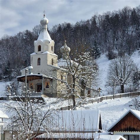 Fotografia: Pravoslávny chrám počas sviatočného obdobia