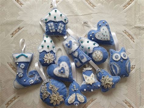 Ilustračné foto: ručne vyrábané vianočné ozdoby na stromček