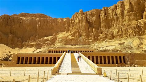 Staroveká egyptská oslava narodenia faraóna